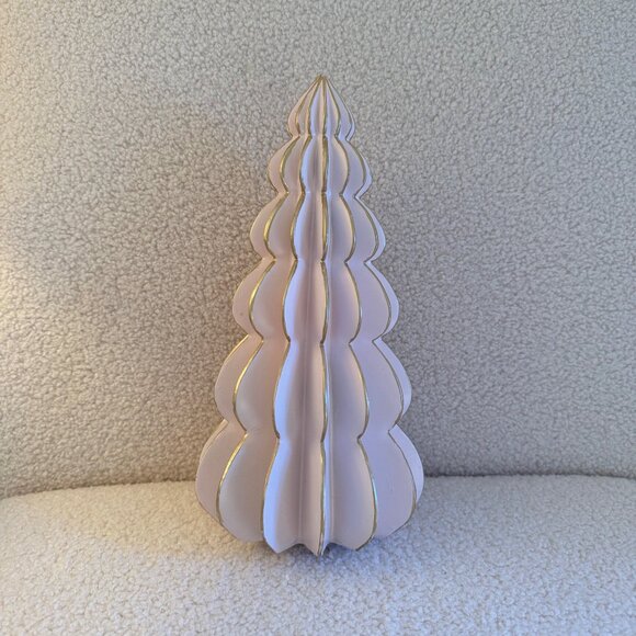 Pink Scallop Christmas Tree Decor - Picture 2 of 3